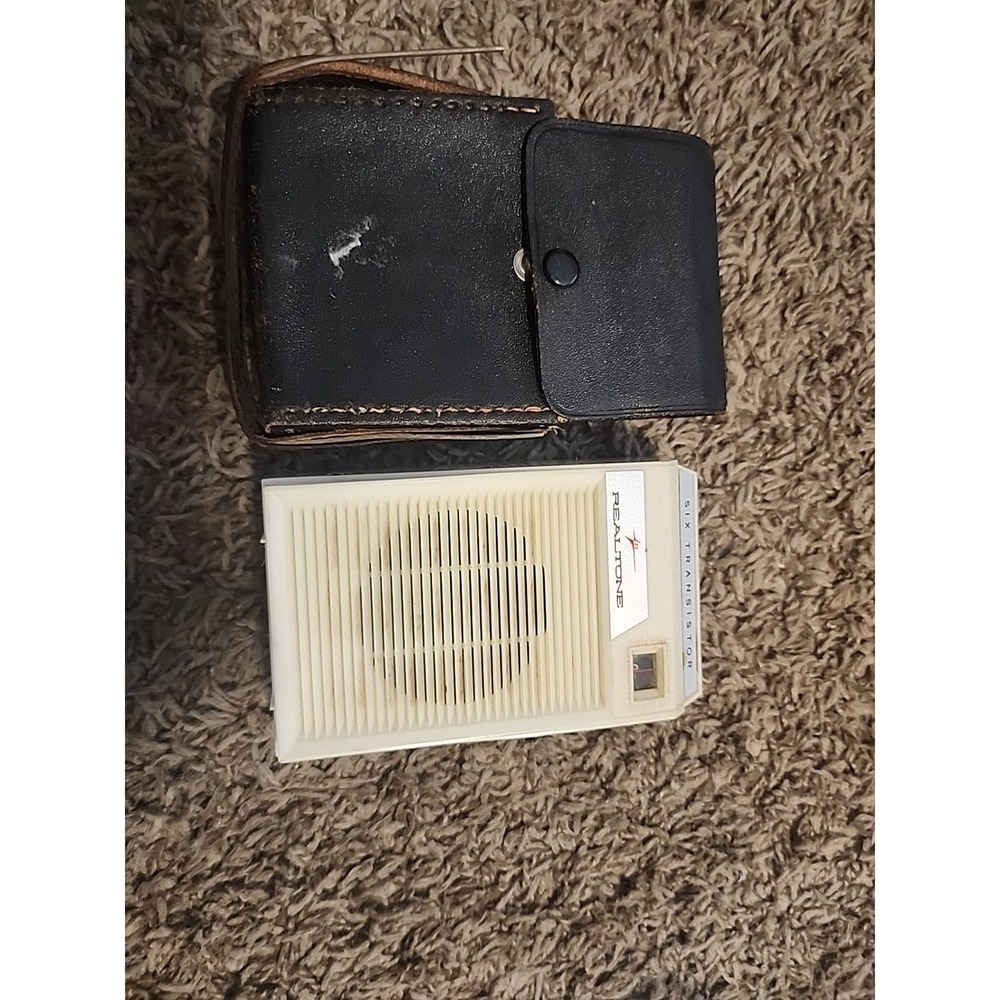 Vtg Sound Design 8 Transistor Portable AM Radio w Leather Case